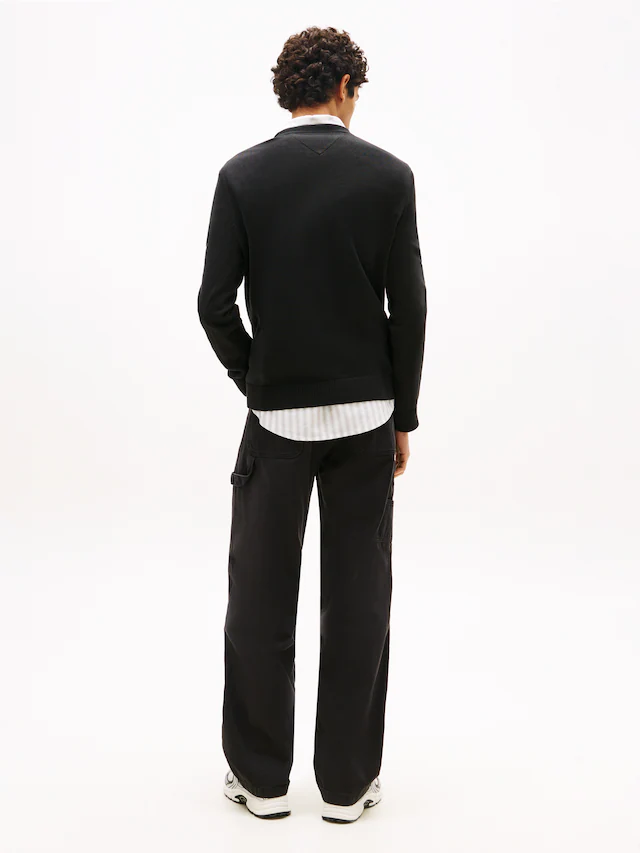 Tommy Jeans Strickpullover »TJM SLIM FIT LIGHT SWEATER« Slim fit mit Rundhalsausschnitt