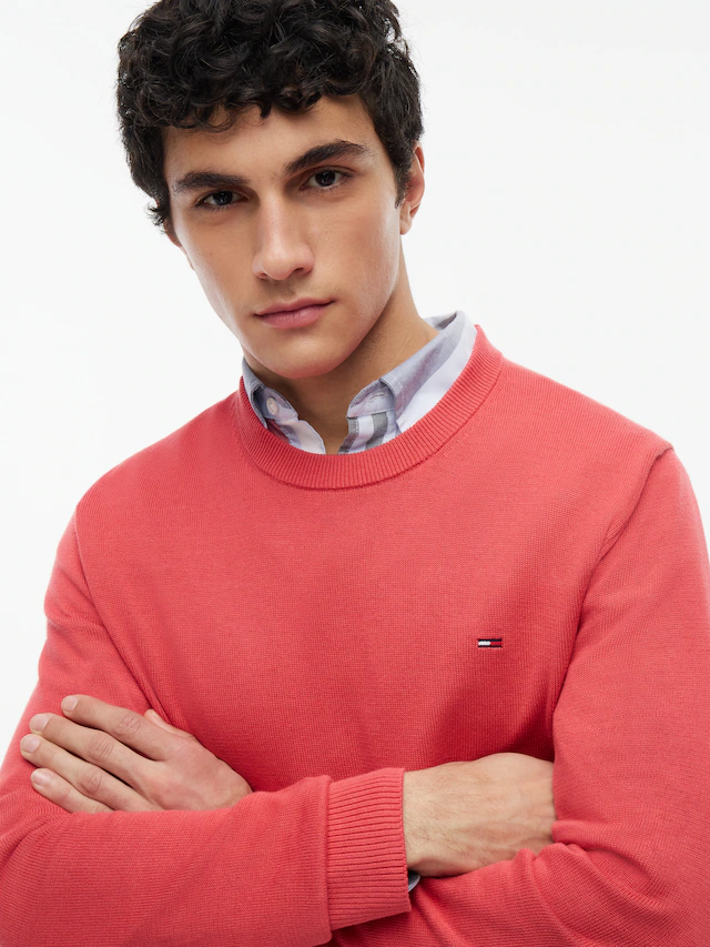 Tommy Jeans Strickpullover »TJM SLIM FIT LIGHT SWEATER« Slim fit mit Rundhalsausschnitt