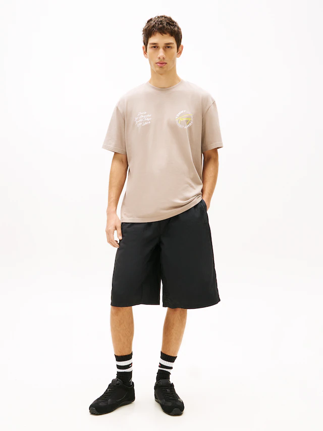 Tommy Jeans T-Shirt »TJM RELAXED SIGN CIRCLE« mit Markenprint, Rundhals