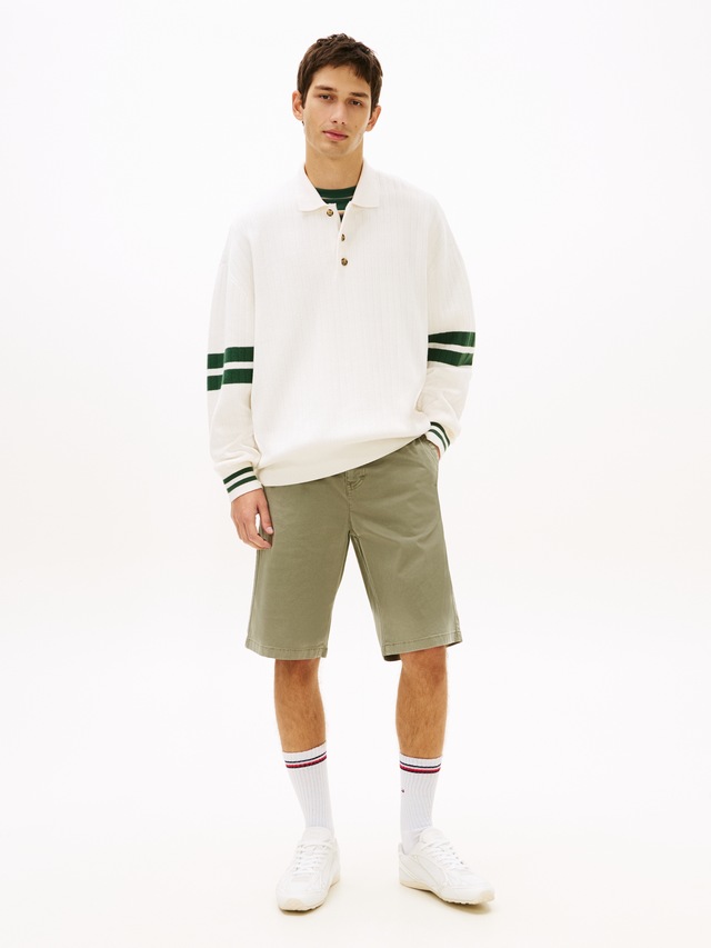 Tommy Jeans Chinoshorts »TJM OTIS COTTON CHINO« Regular fit mit praktischen Taschen