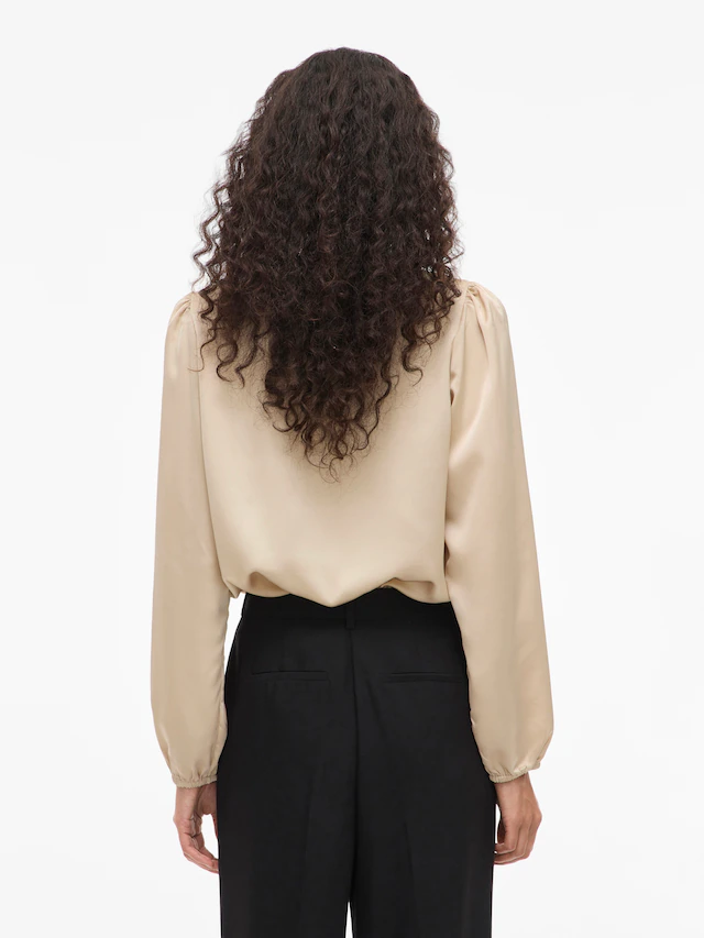 Vila Langarmshirt »VIELLETTE L/S SMOCK SATIN TOP - NOOS« Kunstfaser, regular fit