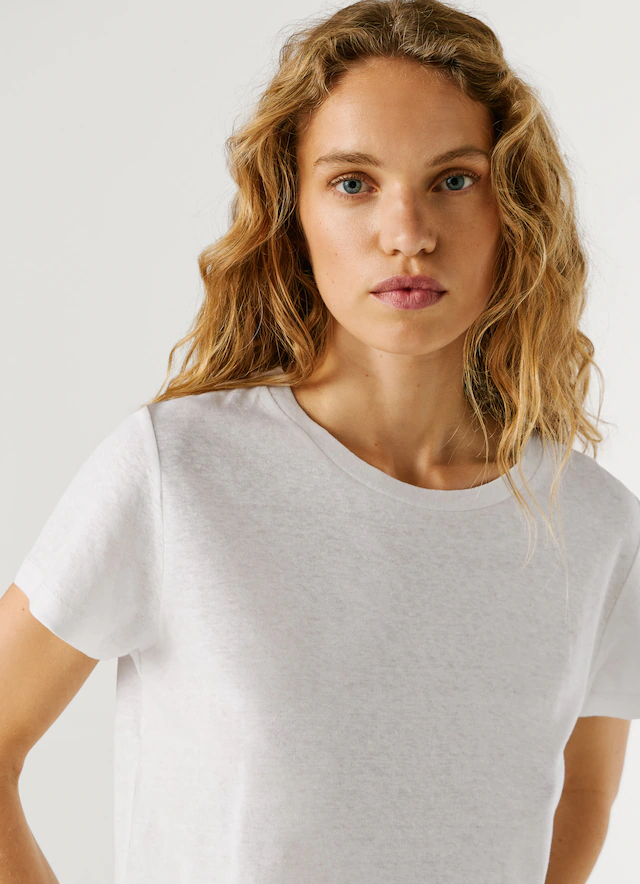 Pepe Jeans T-Shirt »MEGAN« mit Leinenanteil, Logostickerei auf der Brust