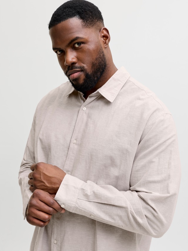 Jack & Jones PlusSize Langarmhemd »JJEBREEZE LINEN BLEND SHIRT L/S SN PLS« mit auffälliger Knopfleiste