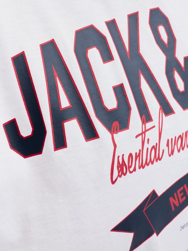 Jack & Jones PlusSize Rundhalsshirt »JJELOGO TEE SS O-NECK 2 COL SS26 SN PLS« mit auffälligem Print
