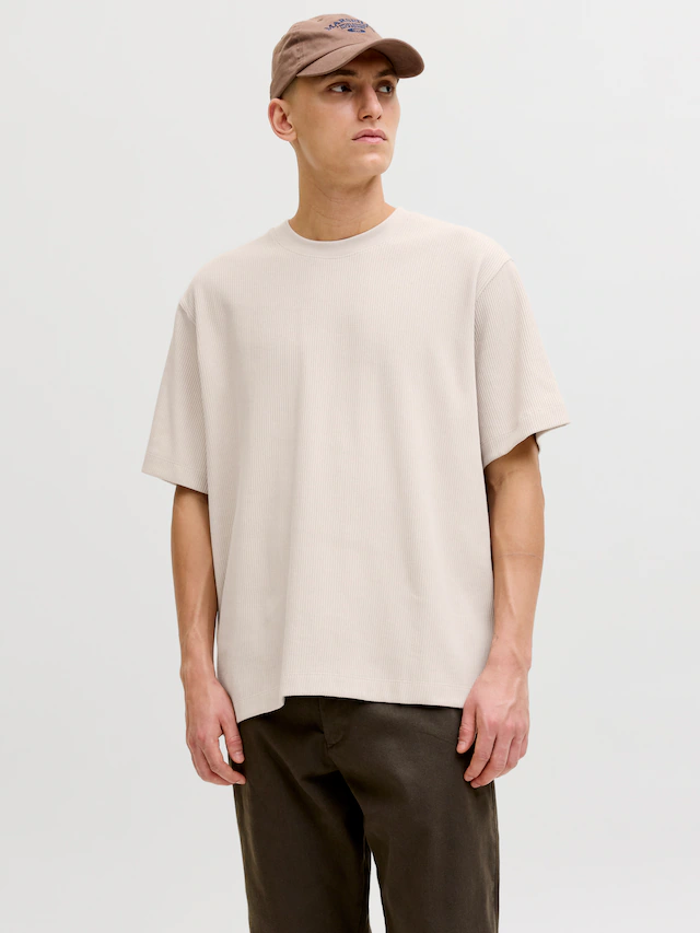 Jack & Jones Rundhalsshirt »JJEHARRISON STRUCTURE TEE SS O-NECK LN« mit Rundhalsusschnitt