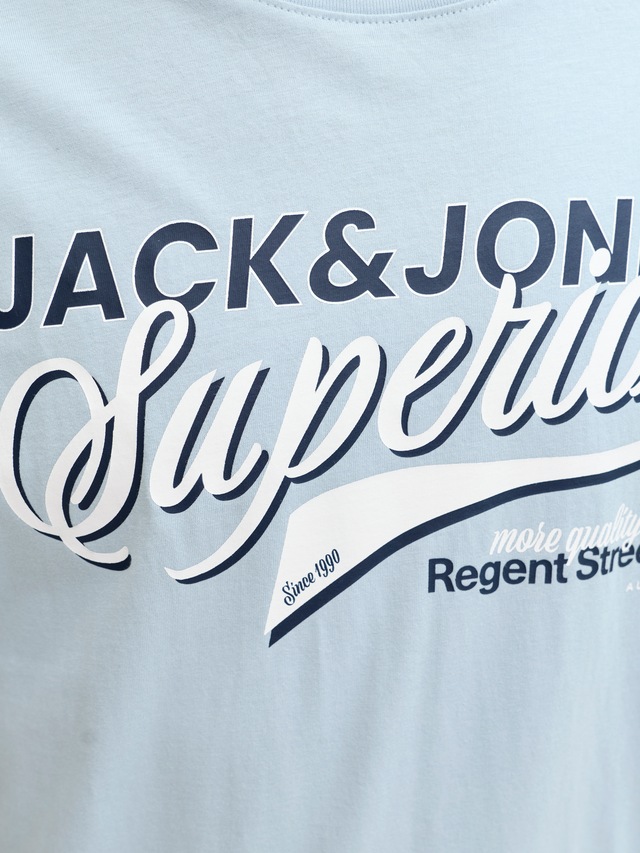 Jack & Jones Rundhalsshirt »JJELOGO TEE SS O-NECK 2 COL SS26 SN« mit Grafikprint