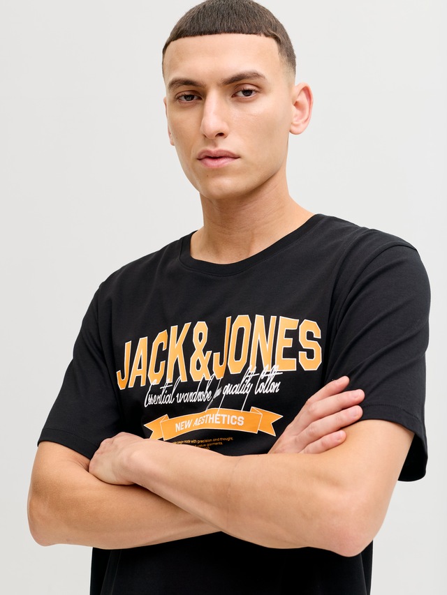Jack & Jones Rundhalsshirt »JJELOGO TEE SS O-NECK 2 COL SS26 SN« mit Grafikprint