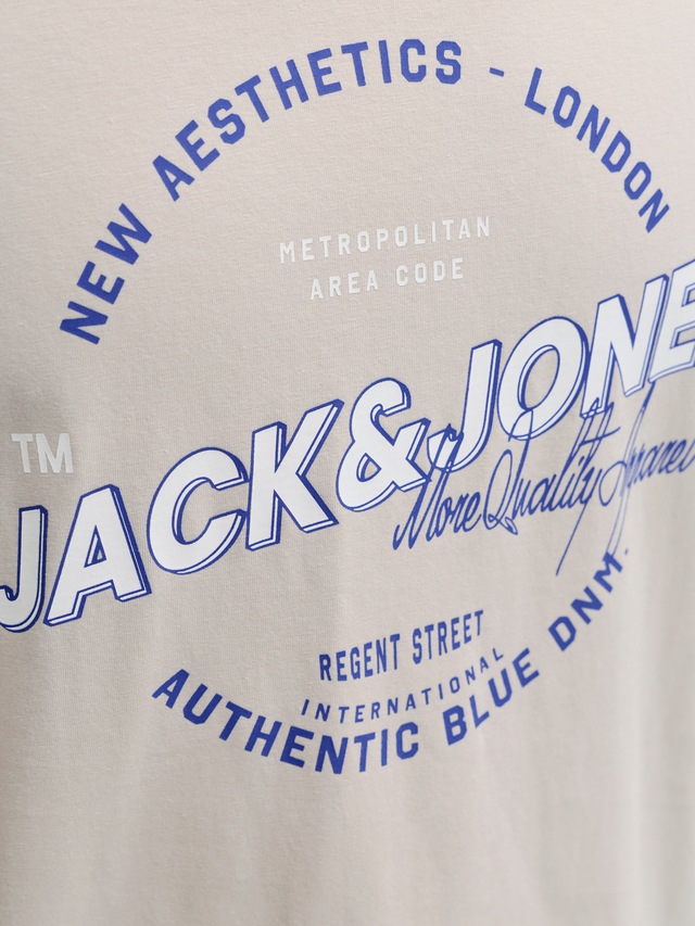 Jack & Jones Rundhalsshirt »JJELOGO TEE SS O-NECK 2 COL SS26 SN« mit Grafikprint