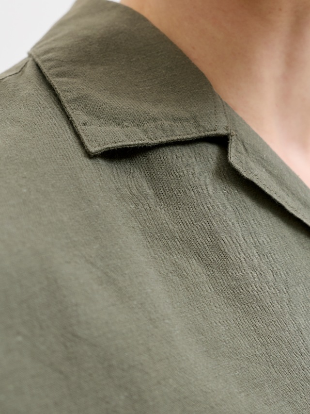 Jack & Jones Kurzarmhemd »JJEBREEZE LINEN BLEND RESORT SHIRT SS SN« mit Knopfleiste
