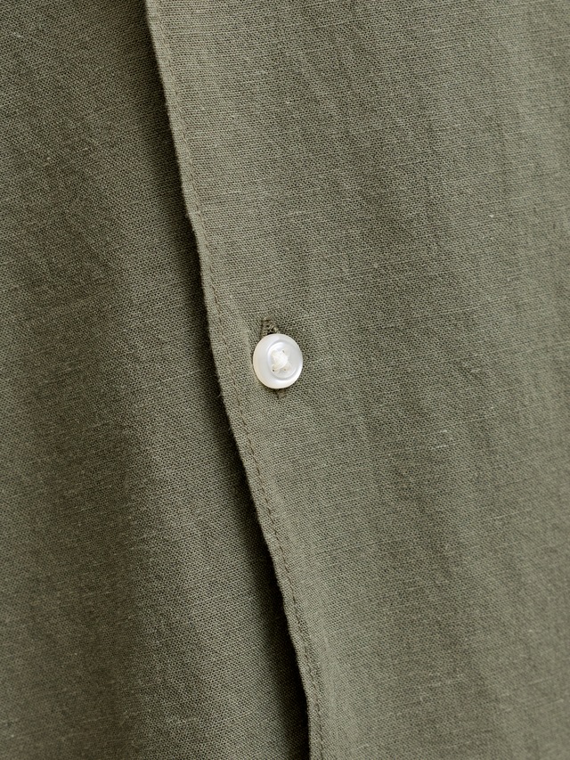 Jack & Jones Kurzarmhemd »JJEBREEZE LINEN BLEND RESORT SHIRT SS SN« mit Knopfleiste