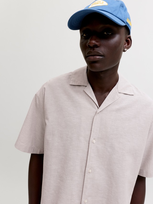 Jack & Jones Kurzarmhemd »JJEBREEZE LINEN BLEND RESORT SHIRT SS SN« mit Knopfleiste