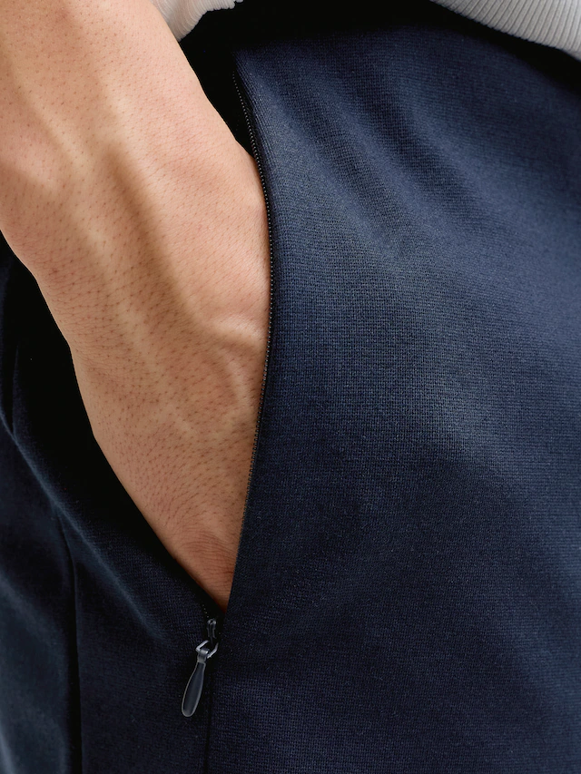 Jack & Jones Sweatshorts »JPSTGORDON BASE SWEAT SHORTS SRT SN« Materialmix mit Stretch, regular fit