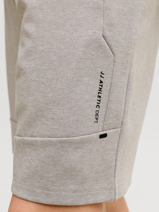 Jack & Jones Sweatshorts »JPSTGORDON BASE SWEAT SHORTS SRT SN« Materialmix mit Stretch, regular fit