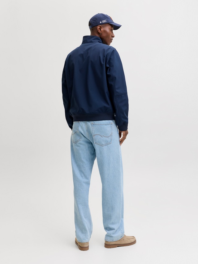 Jack & Jones Softshelljacke »JJEPARKER SOFTSHELL BOMBER SN« Softshelljacke, aus Polyester, modischer Fit, mit Brust-Reißverschluss