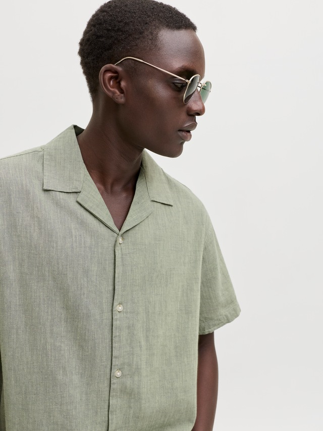 Jack & Jones Kurzarmhemd »JJESUMMER LINEN BLEND RESORT SHIRT SS SN« Baumwollmischung, relaxed fit