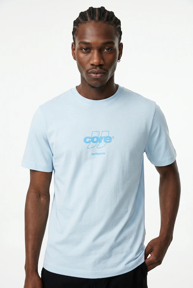 Jack & Jones T-Shirt »JCOCLUB FRONT PRINT TEE SS CREW SN« mit Print