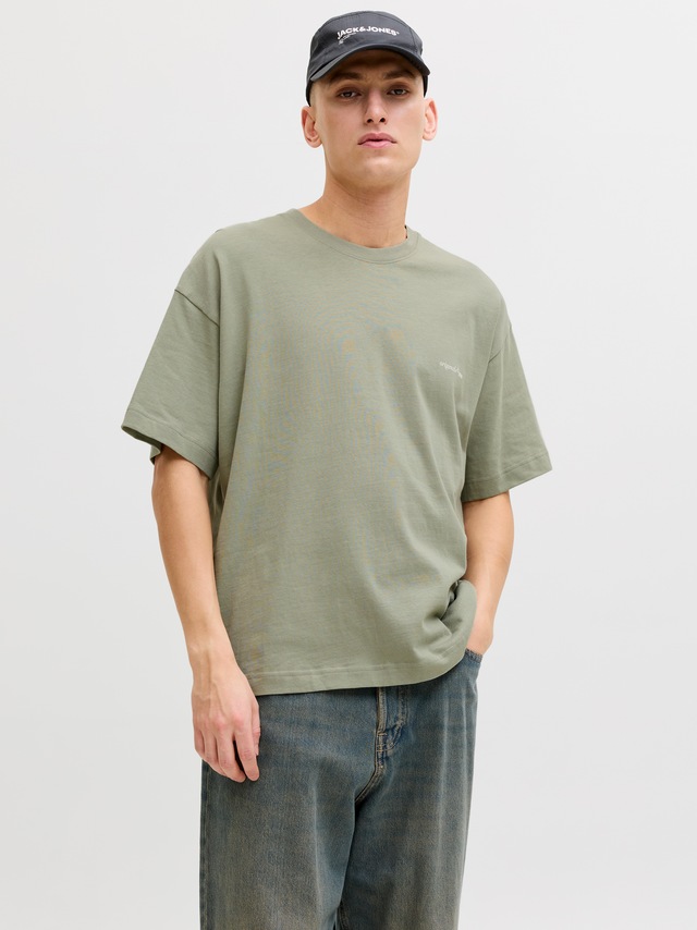 Jack & Jones T-Shirt »JORMONTAUK BACK GRAPHIC TEE SSCN EA26 SN« Baumwolle, locker geschnitten