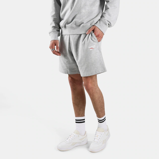 Reebok Sweatshorts »ID SMALL LOGO SHORTS« Sweatshorts für Sommermode und Frühlingsmode, in den Größen S bis XXL