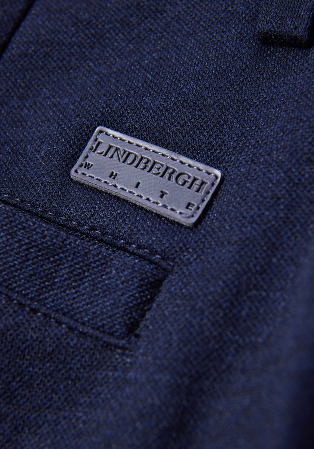 LINDBERGH Chinoshorts im Slim Fit und mit Viskose und Stretch