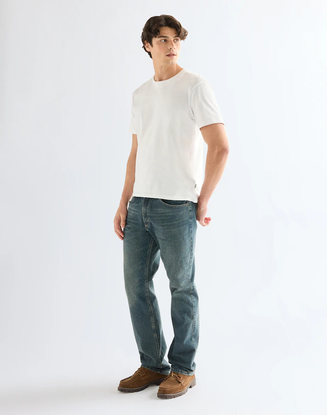 Wrangler Straight-Jeans »Foundation« aus elastischer Baumwollmischung