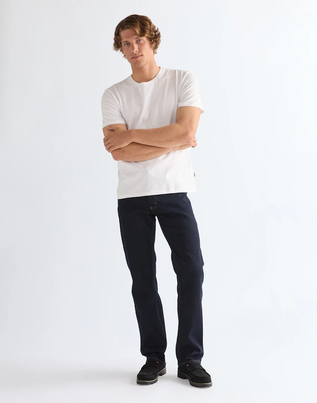 Wrangler Straight-Jeans »Foundation« aus elastischer Baumwollmischung