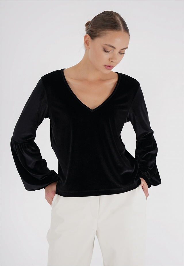 freshlions Langarmshirt »Viveka« 1 Stk. aus samtig, weichem Stoff hergestellt