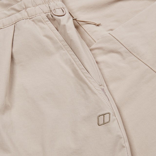 Berghaus Funktionshose »W EXPLORER PANT« mit versteckten Taschen, wasserabweisend, aus Polyamid und Elasthan