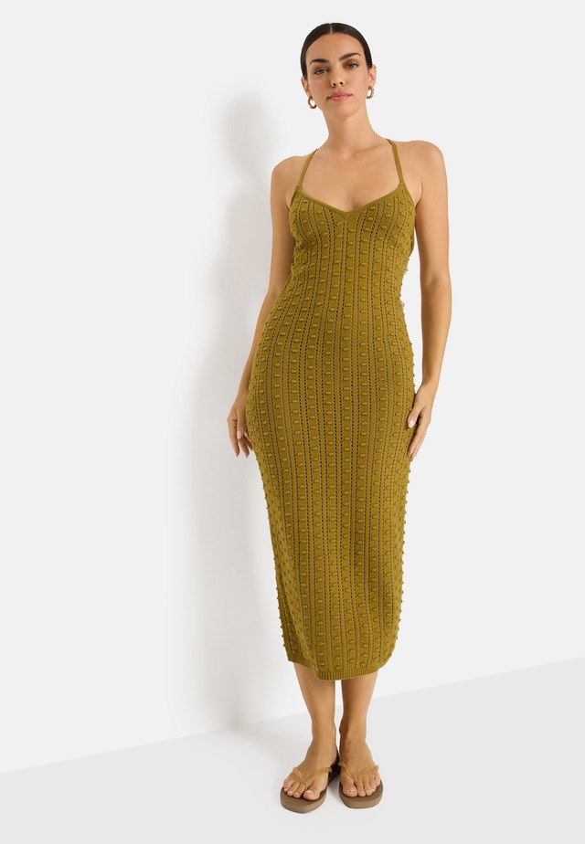 LSCN by LASCANA Strickkleid »mit tiefem Rückenausschnitt« in Midilänge mit gekreuzten Trägern hinten, Midikleid, Strandkleid
