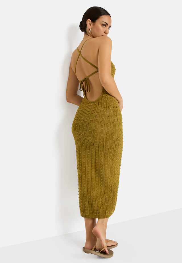 LSCN by LASCANA Strickkleid »mit tiefem Rückenausschnitt« in Midilänge mit gekreuzten Trägern hinten, Midikleid, Strandkleid