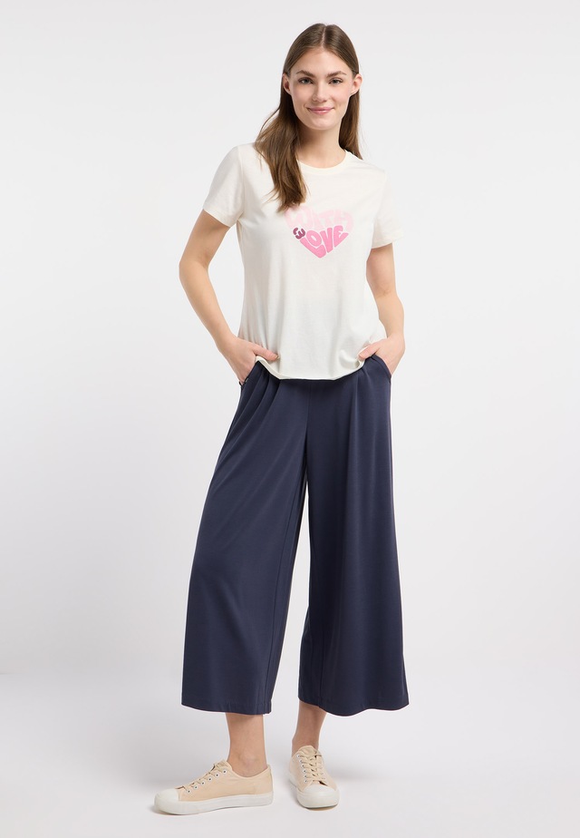 Ragwear Kurzarmshirt »MINTTA PP« Klassischer Fit mit Herz-Print und softem Finish