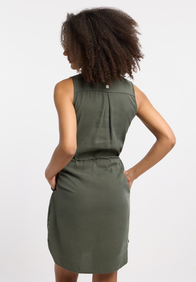 Ragwear Sommerkleid »ROISSIN« Brusttaschen Viskosemischung mit Brusttaschen, Taillenband und Anti-Knitter-Finish