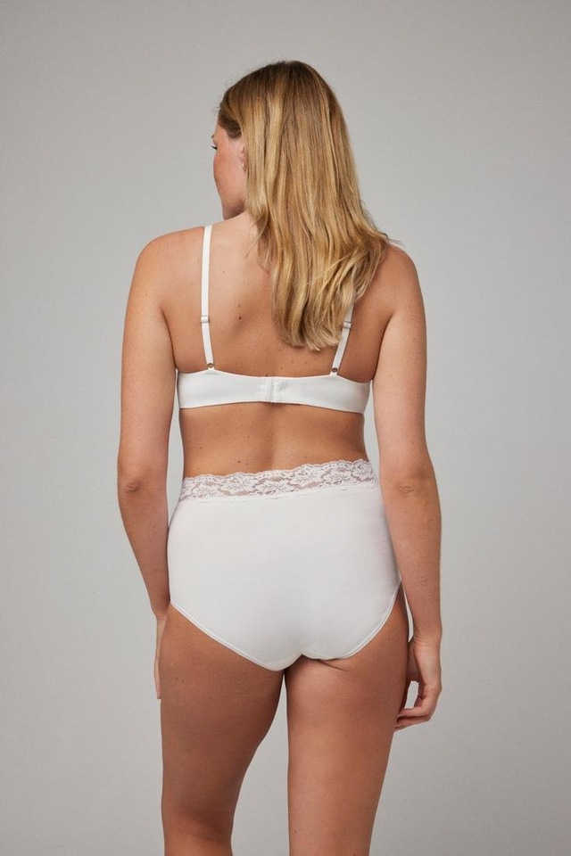 YSABEL MORA Shapingslip Baumwollmix, elastisch, leichter Shape-Effekt, Spitze