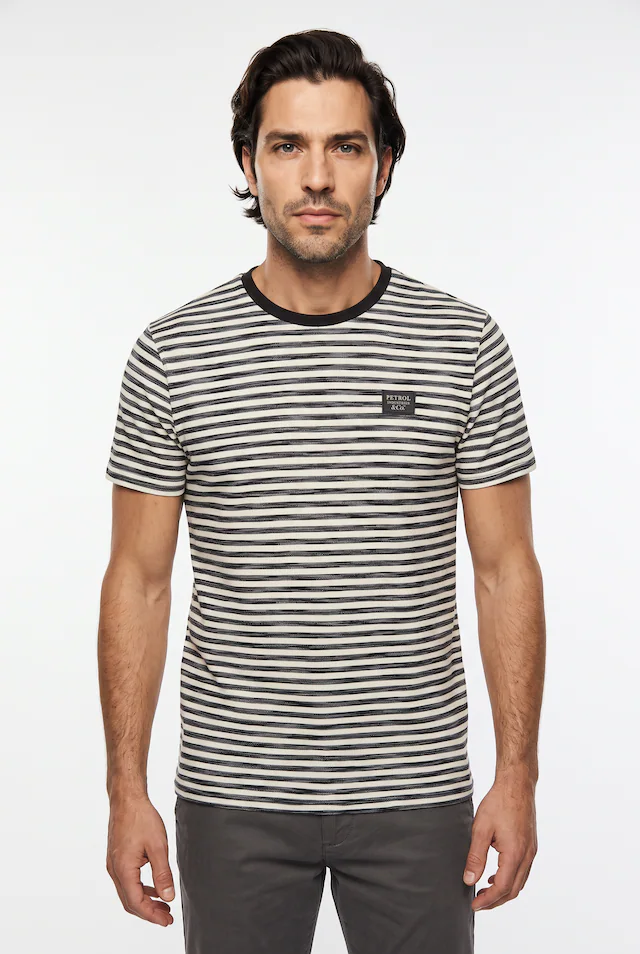 Petrol Industries T-Shirt »Men T-Shirt« mit Logo Stickerei