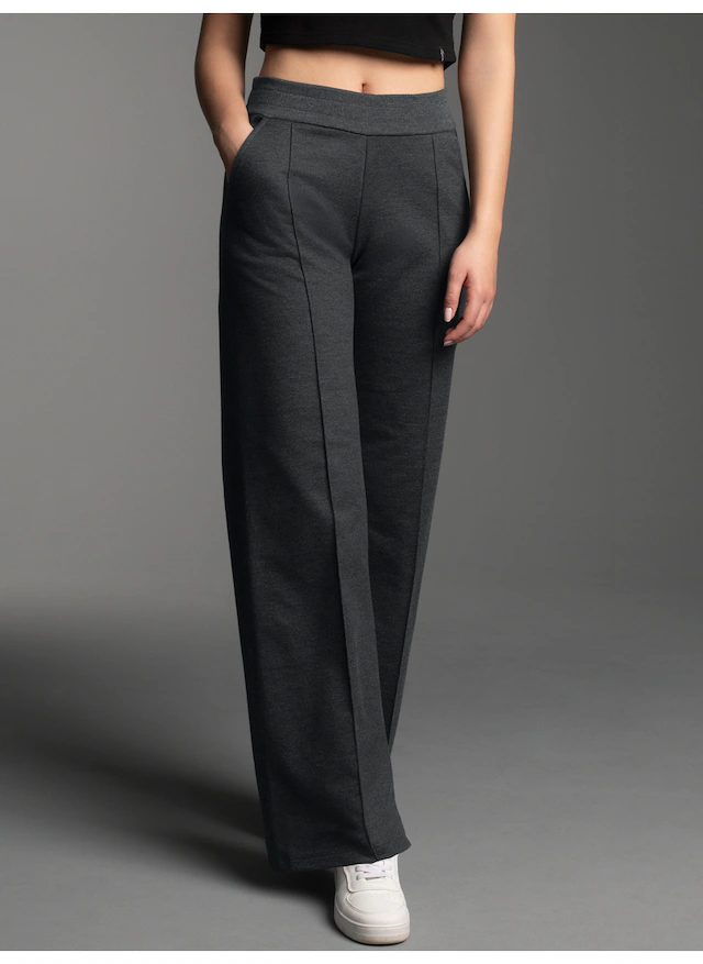 Trigema Jerseyhose »TRIGEMA Freizeithose mit weitem Bein und hohem Bund«