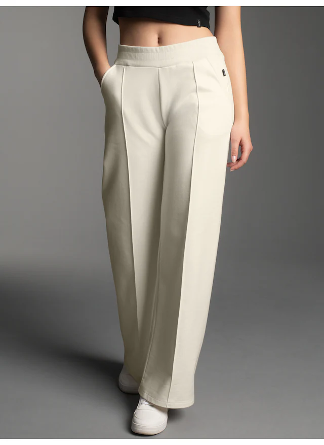Trigema Jerseyhose »TRIGEMA Freizeithose mit weitem Bein und hohem Bund«