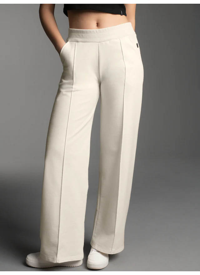 Trigema Jerseyhose »TRIGEMA Freizeithose mit weitem Bein und hohem Bund«