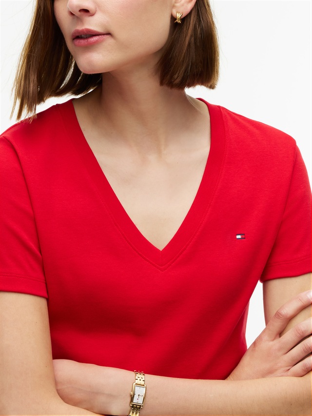 Tommy Hilfiger T-Shirt »SLIM CODY V-NECK SHORT SLEEVE« aus Baumwolle, Logostickerei, gestreift