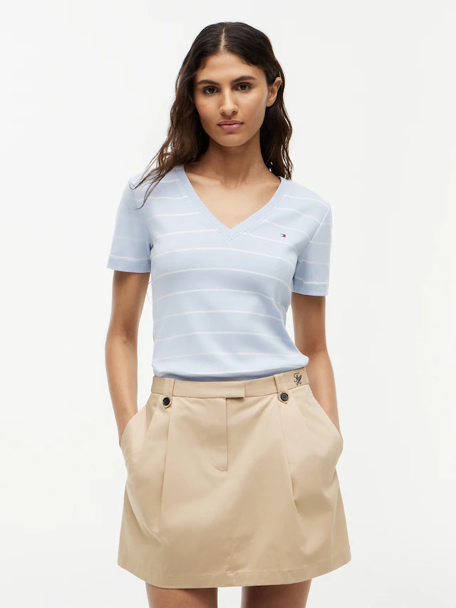 Tommy Hilfiger T-Shirt »SLIM CODY V-NECK SHORT SLEEVE« aus Baumwolle, Logostickerei, gestreift
