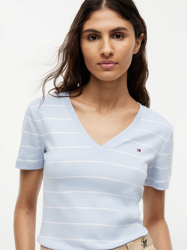 Tommy Hilfiger T-Shirt »SLIM CODY V-NECK SHORT SLEEVE« aus Baumwolle, Logostickerei, gestreift