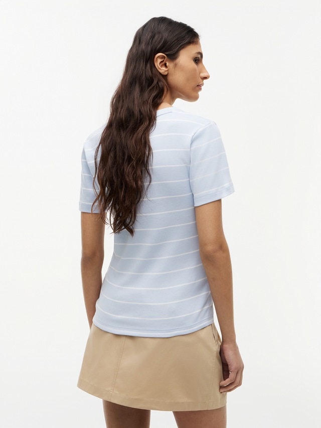 Tommy Hilfiger T-Shirt »SLIM CODY V-NECK SHORT SLEEVE« aus Baumwolle, Logostickerei, gestreift