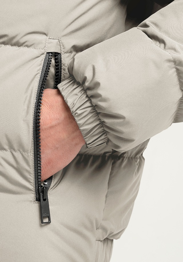 Jack Wolfskin Daunenjacke »FROZEN PALACE JKT W RDS« mit Kapuze mit Kapuze, winddicht, atmungsaktiv, wasserabweisend