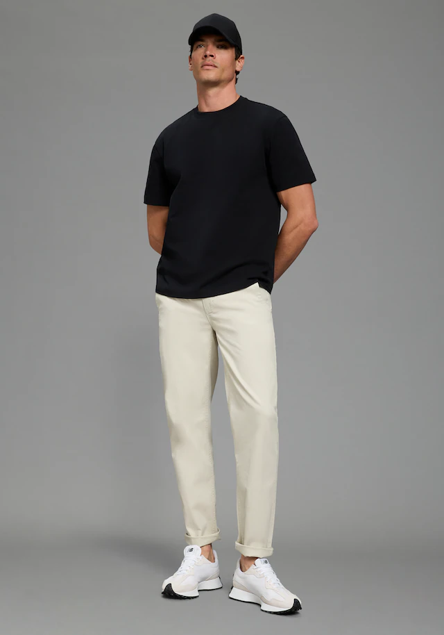 Bruno Banani T-Shirt »Oversize« Kurzarmshirt, lässige Passform, unifarben, aus Single Jersey