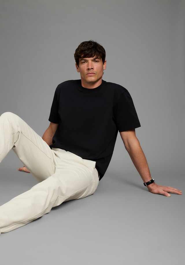 Bruno Banani T-Shirt »Oversize« Kurzarmshirt, lässige Passform, unifarben, aus Single Jersey