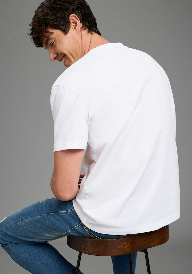 Bruno Banani T-Shirt »Oversize« Kurzarmshirt, lässige Passform, unifarben, aus Single Jersey