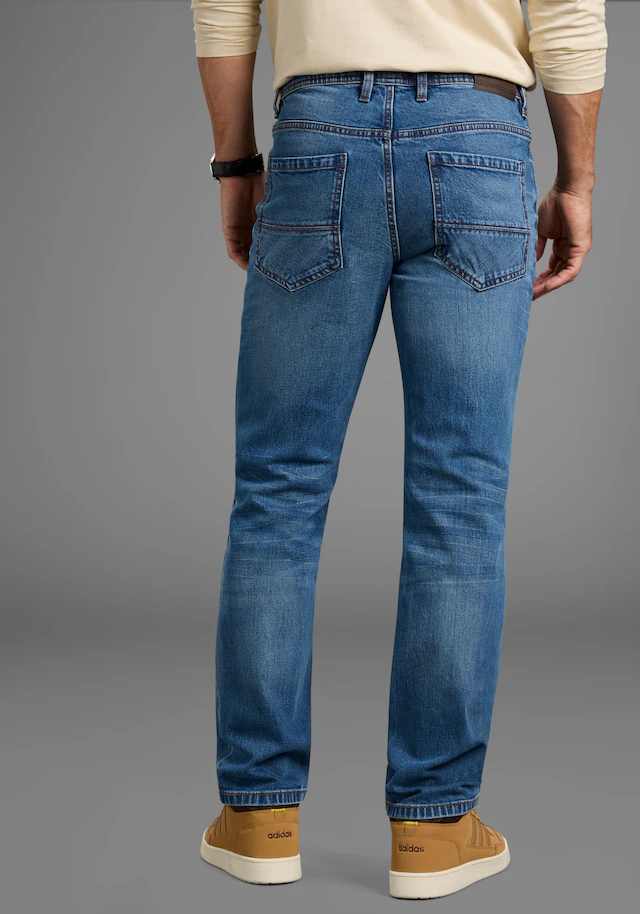 Arizona Straight-Jeans gerader Schnitt, mit Eingrifftaschen, Gesäßtaschen und Coinpocket