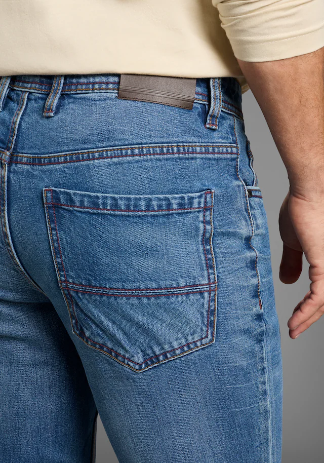 Arizona Straight-Jeans gerader Schnitt, mit Eingrifftaschen, Gesäßtaschen und Coinpocket