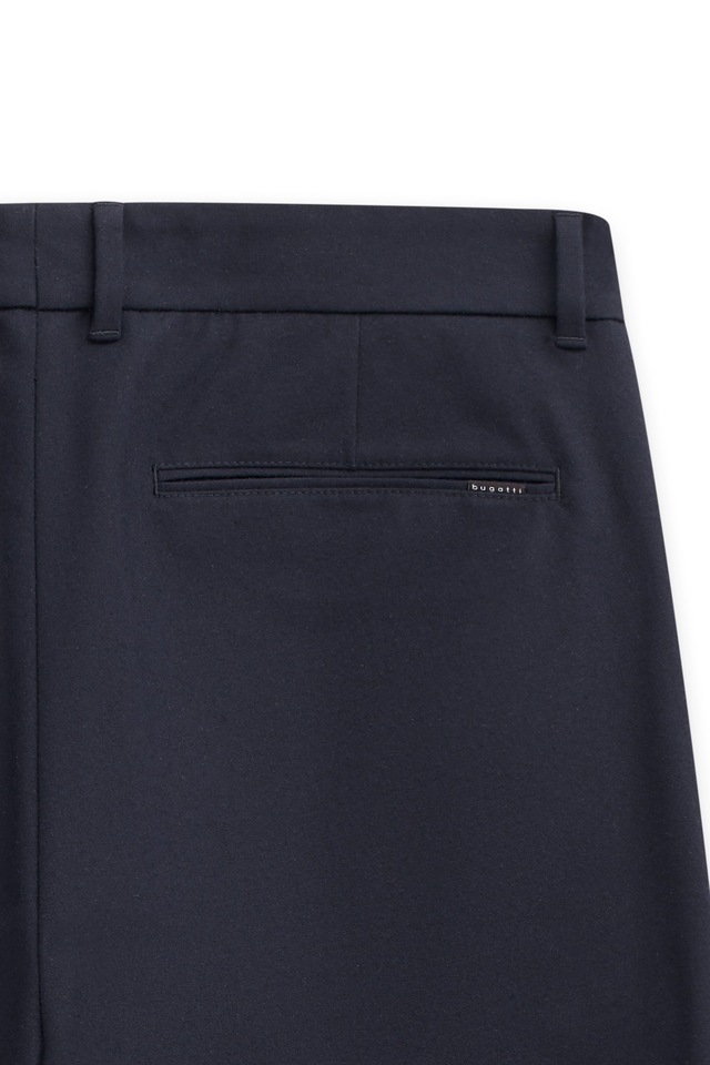 bugatti Chinohose »Cozy Times« Tapered Fit mit Soft Touch