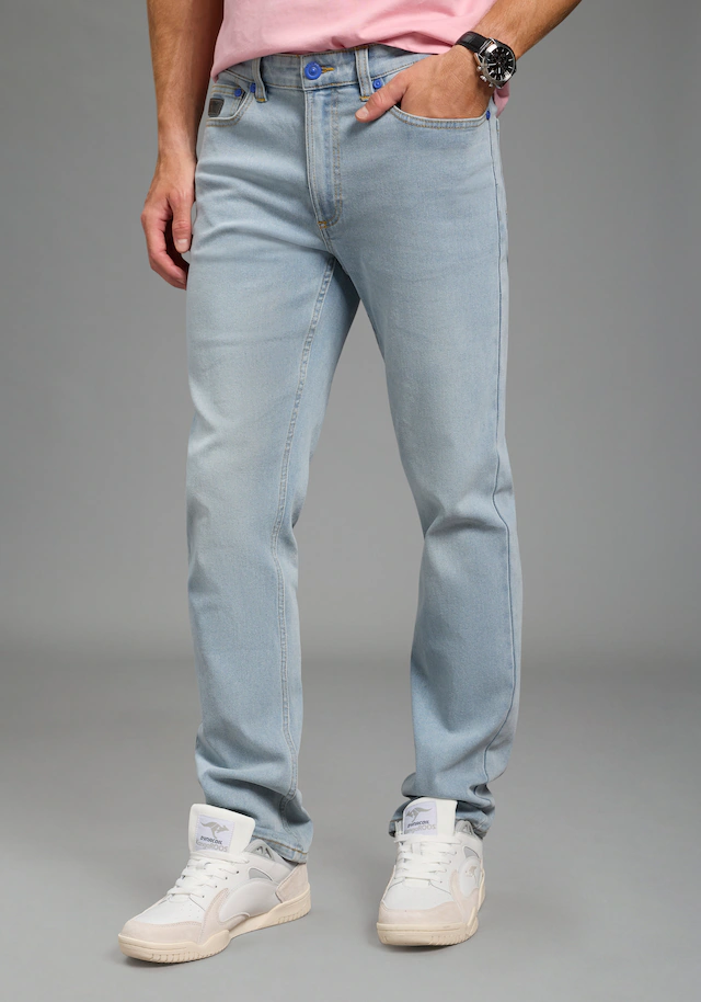 KangaROOS Jogg Pants Straight-Fit, normale Leibhöhe, mit Knopf-Applikation