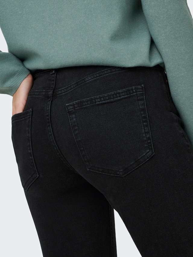 ONLY Skinny-fit-Jeans »ONLSUMI MID WAIST KNEE DES SK DNM BOX« Destroyed Effekte