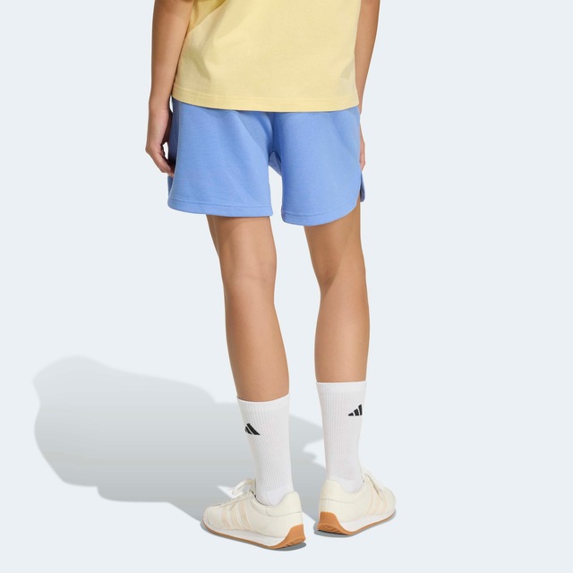 adidas Sportswear Shorts »3-STREIFEN STUDIO FLEECE, LOCKER GESCHNITTEN« für sportliche Aktivitäten, aus Baumwolle, mit Kordelverschluss